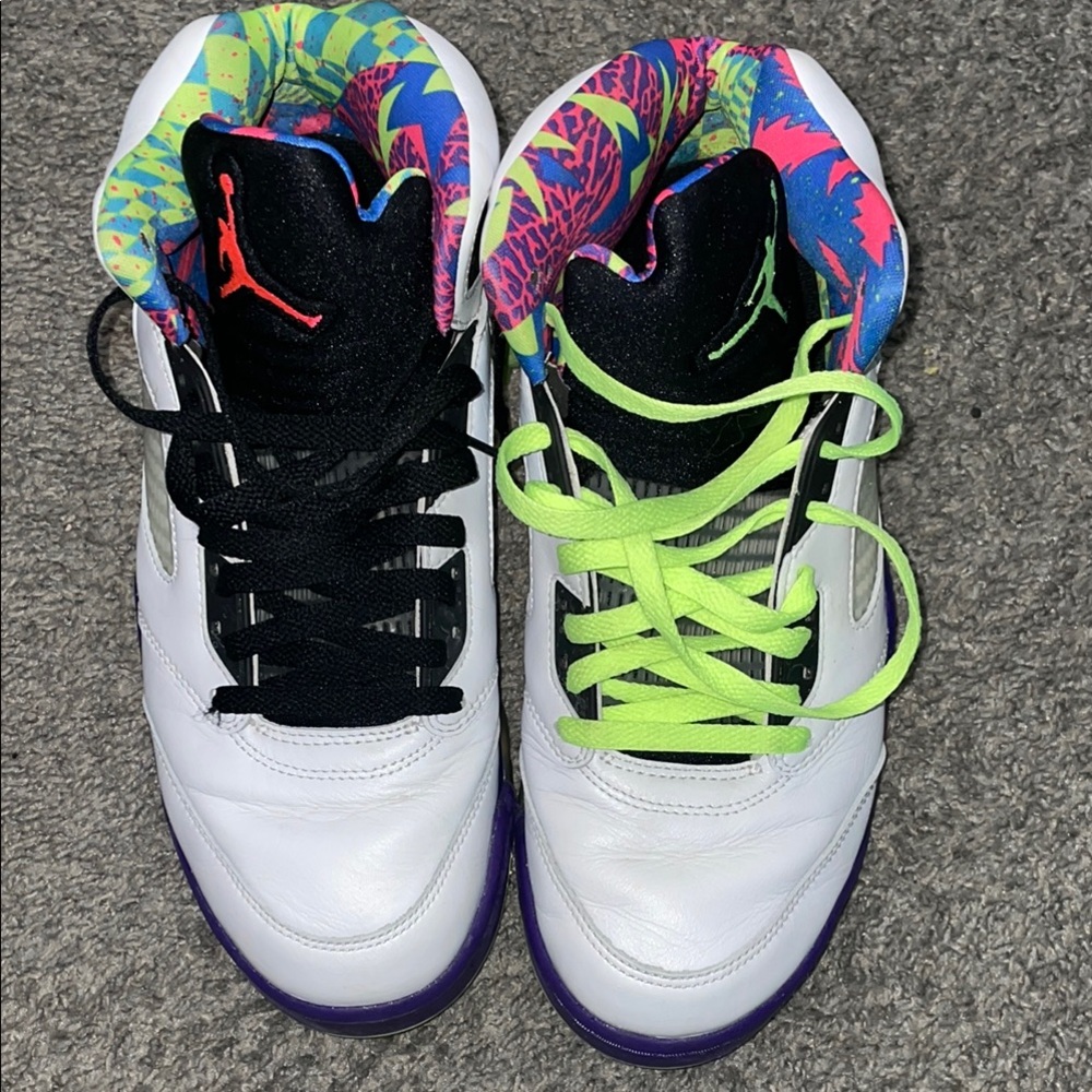 Jordan Athletic Shoes White and Black with Neon Accents - Picture 10 of 10